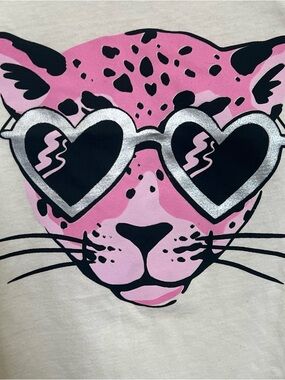 Old Navy pink leopard graphic tee Size XL